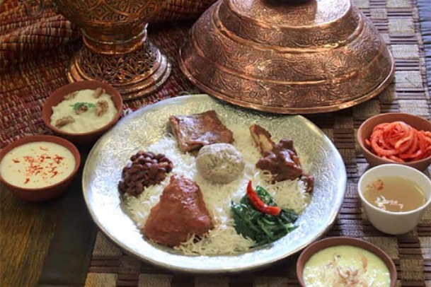 Taste the Kashmiri Cuisine