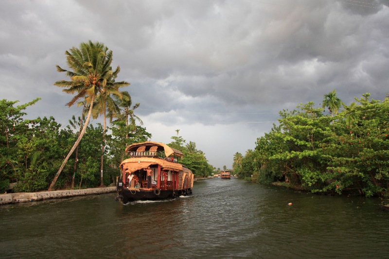 Kerala Honeymoon Package - Cranberry