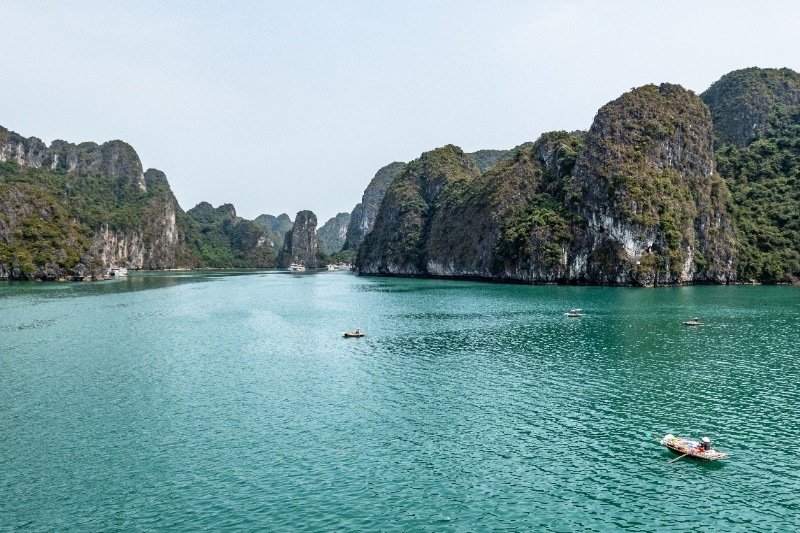 Vietnam Tour Packages with Cruise
