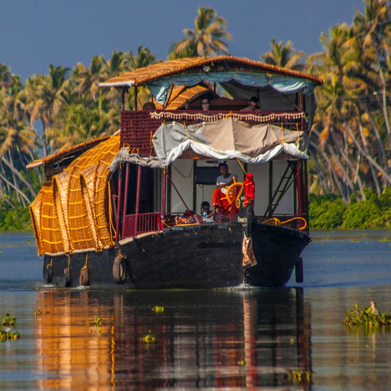 Alleppey Honeymoon Packages