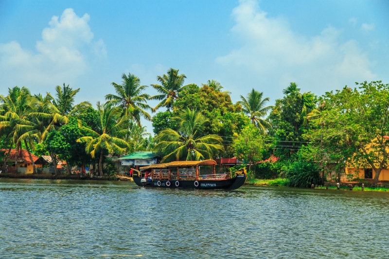 Alleppey Honeymoon Packages