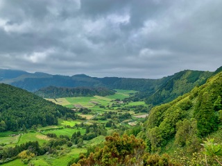 Danang – Bana hills & Golden Bridge